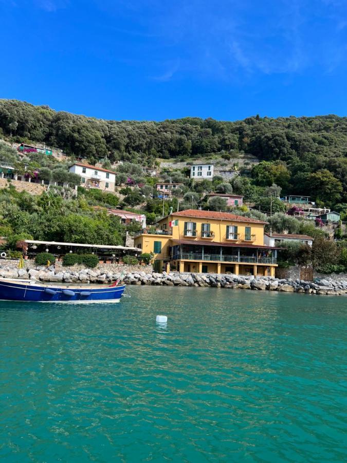 Locanda Lorena Hotel Porto Venere Exterior photo