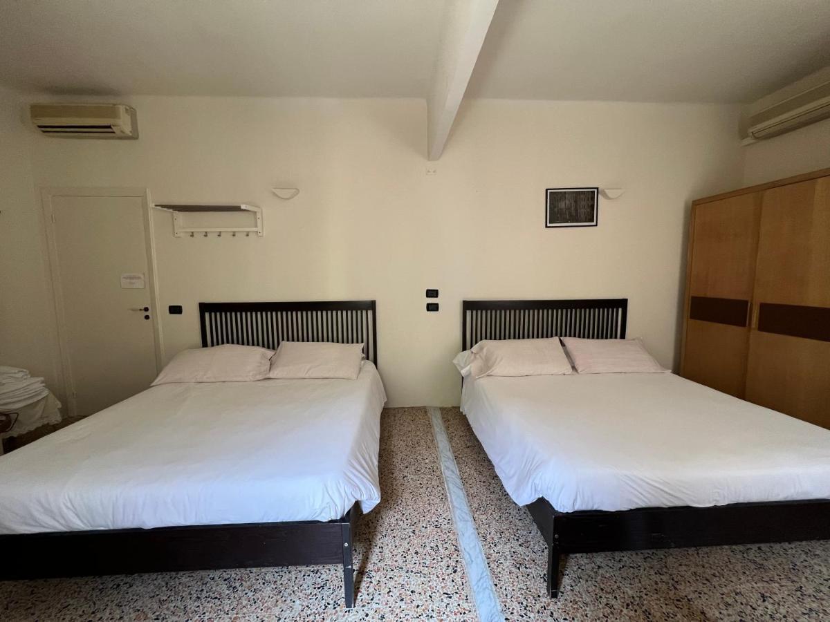 Locanda Lorena Hotel Porto Venere Exterior photo