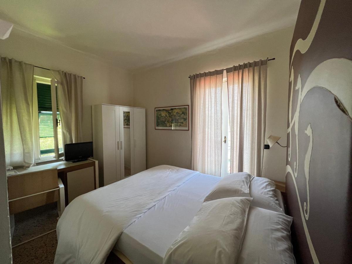 Locanda Lorena Hotel Porto Venere Exterior photo